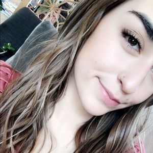 Meet your Posher, Abby